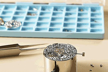 哈尔滨欧米茄表为什么突然不走了